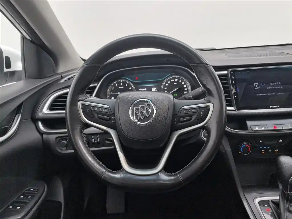 Buick Excelle 2018 — фото 11