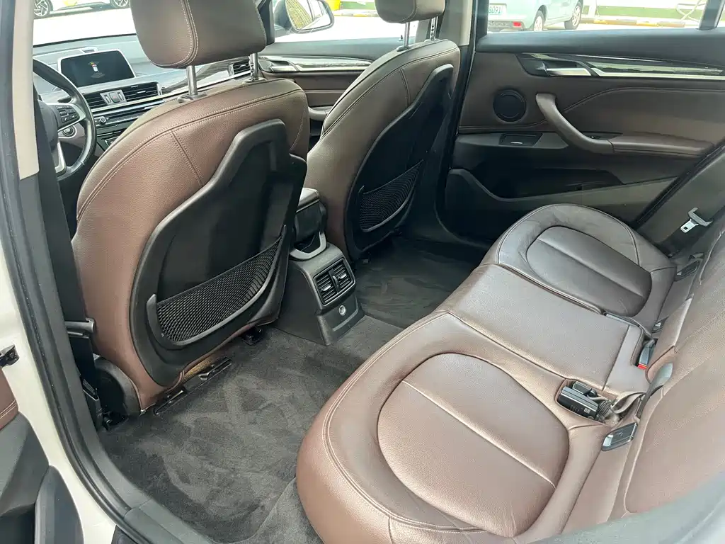 BMW X1 New Energy 2018 — фото 16