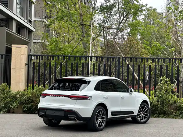 Porsche Macan 2023