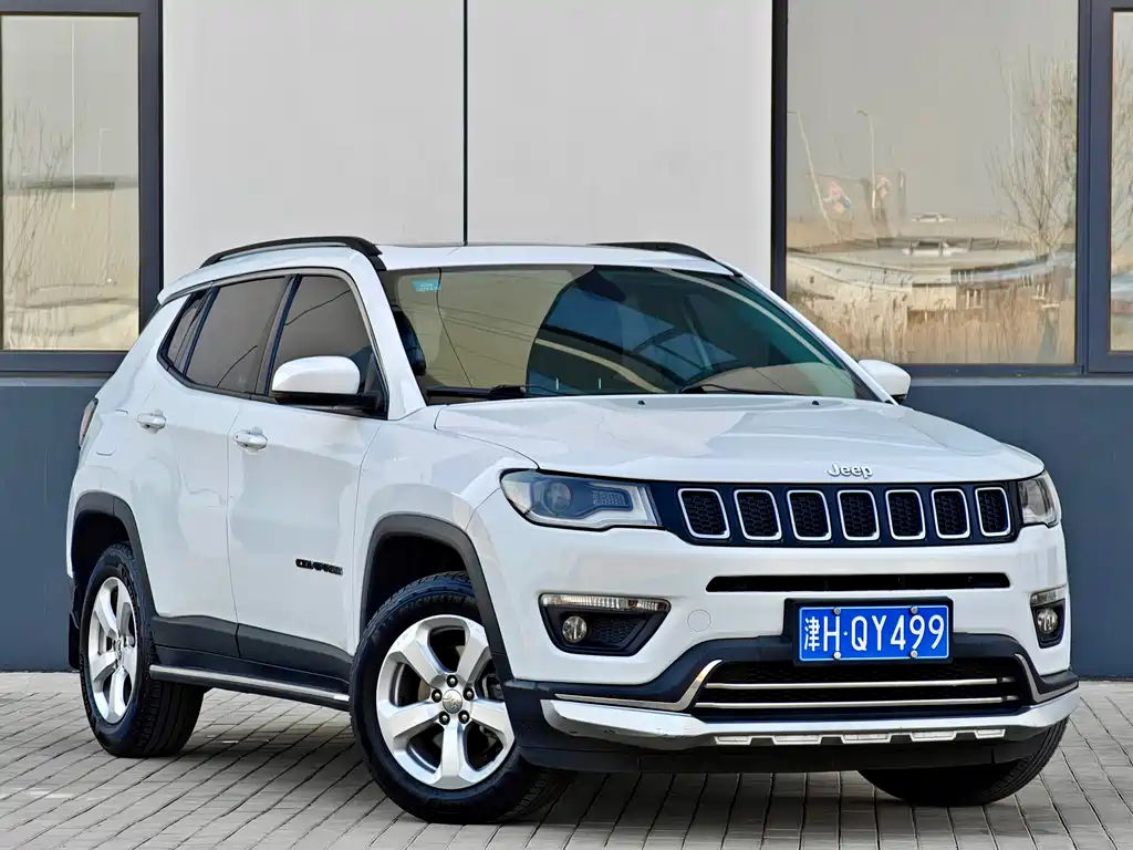 Jeep Compass 2017 — фото 3