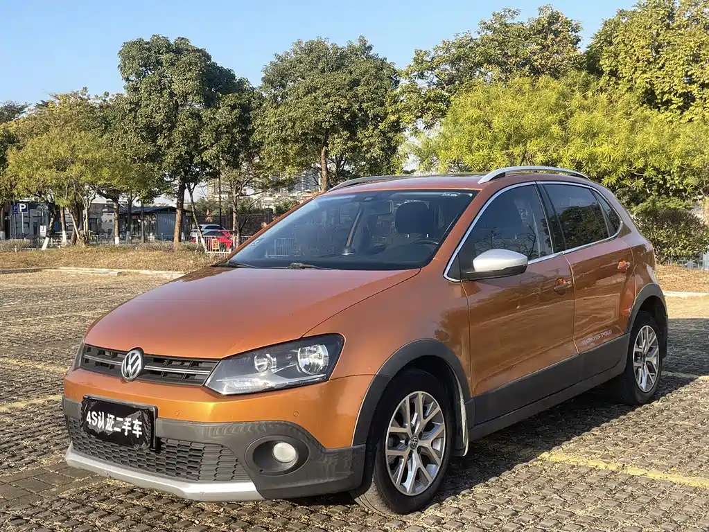 Volkswagen Polo 2016 — фото 1