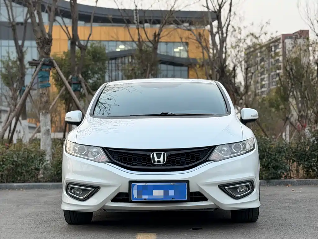 Honda Jade 2016 — фото 2
