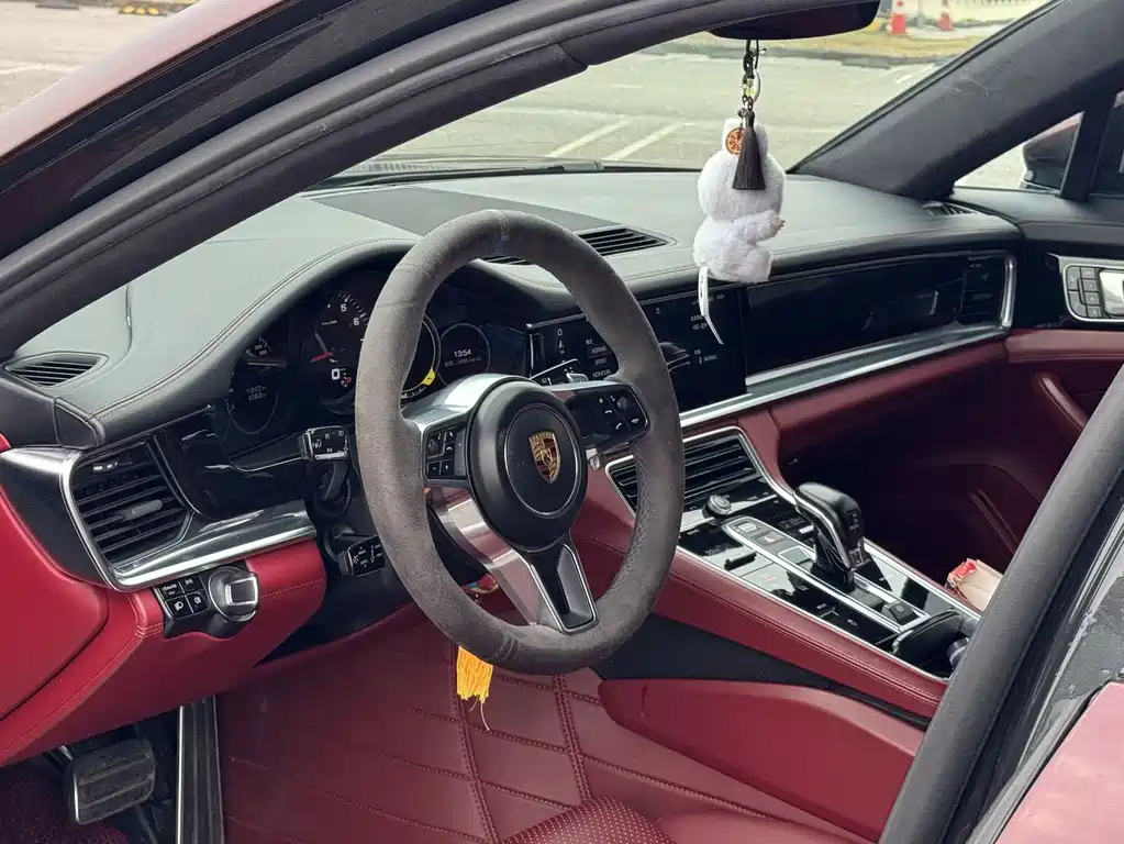 Porsche Panamera 2018 — фото 11
