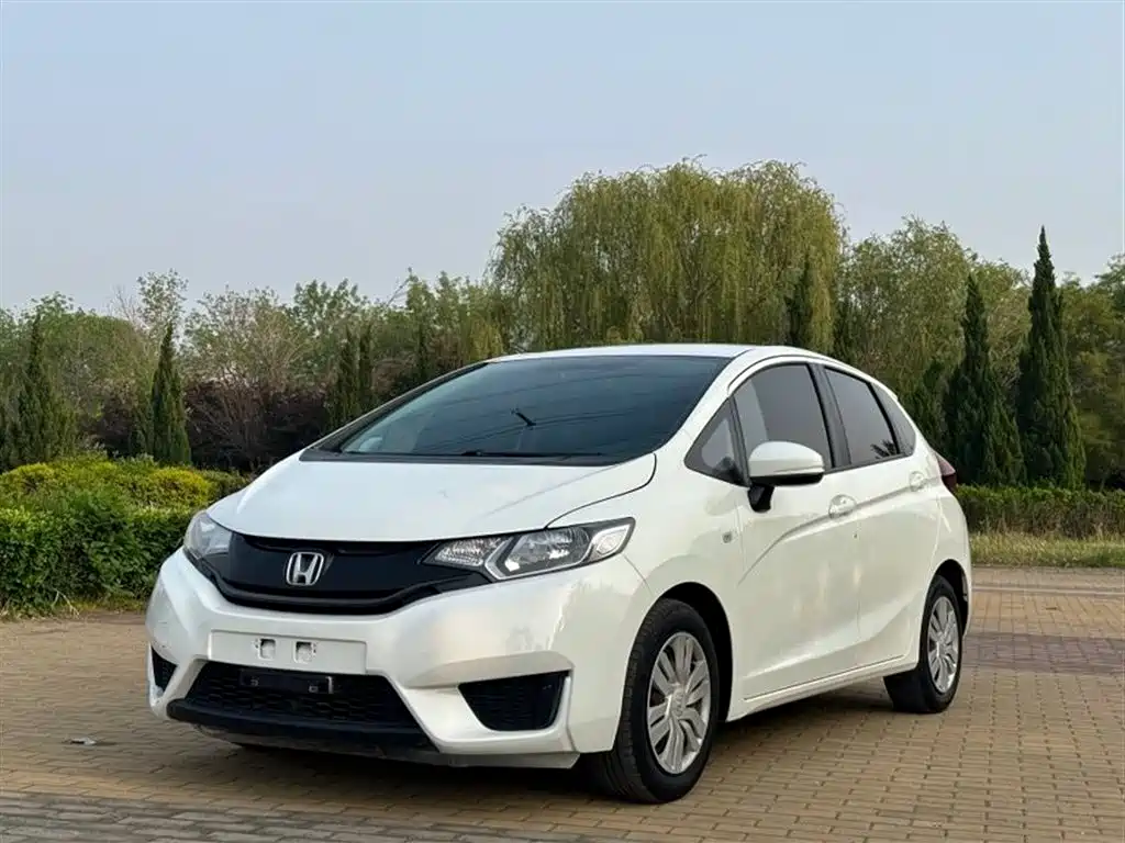 Honda Fit 2017 — фото 1