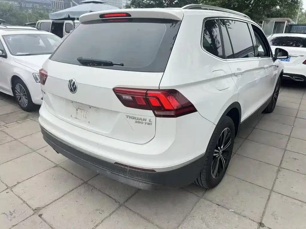 Volkswagen Tiguan L 2020 — фото 3