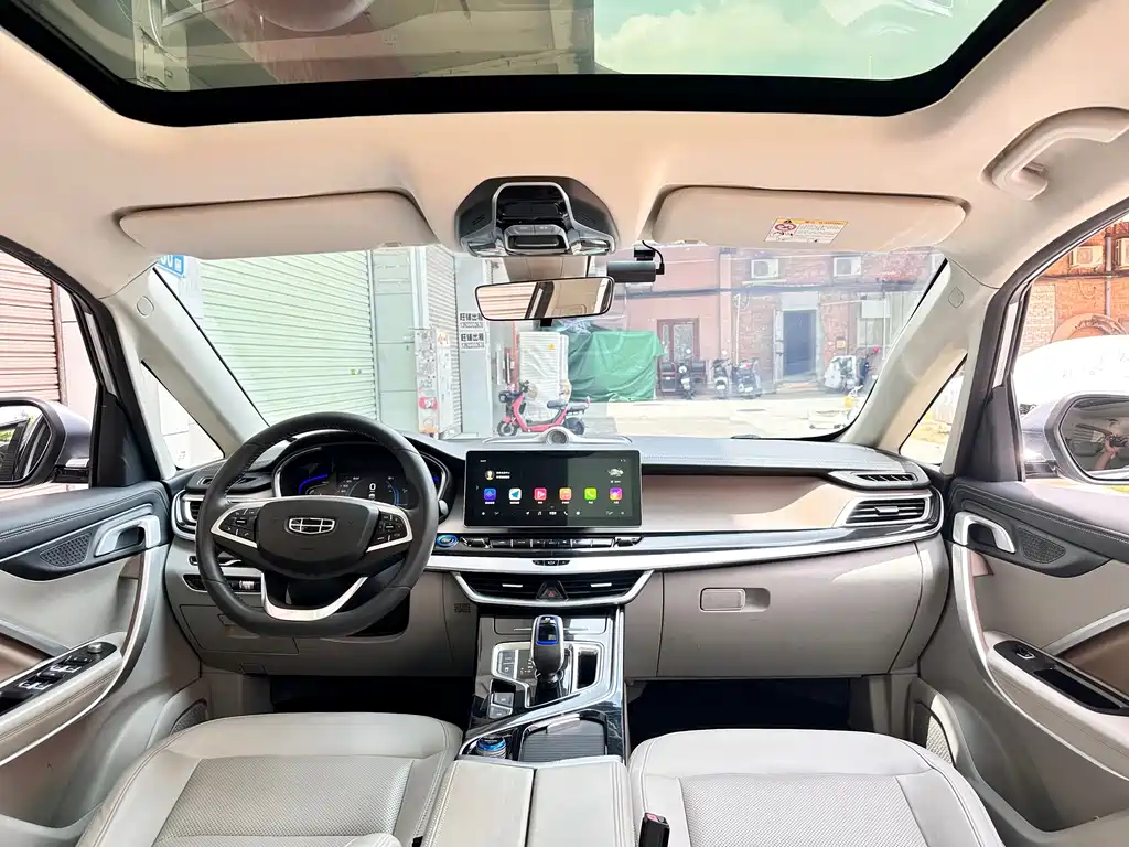 Geely Jiaji New Energy 2020 — фото 14