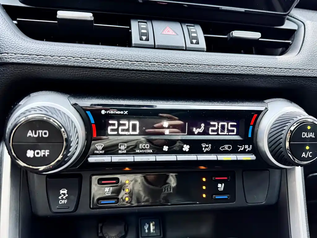 Toyota Wildlander 2023 — фото 15