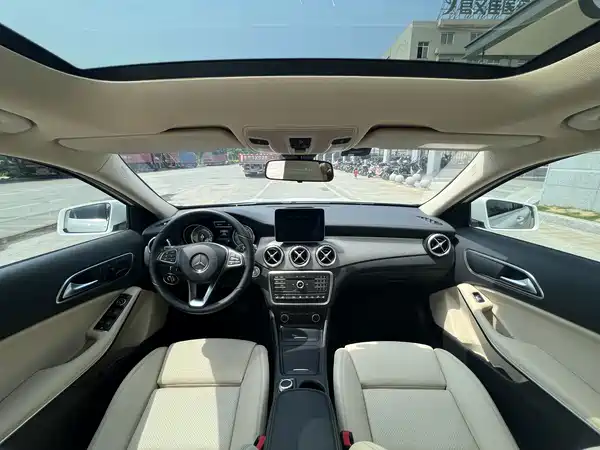 Mercedes-Benz GLA 2017