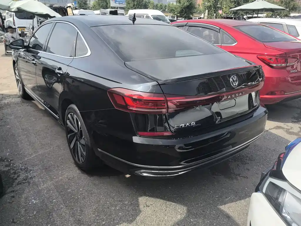 Volkswagen Passat 2024