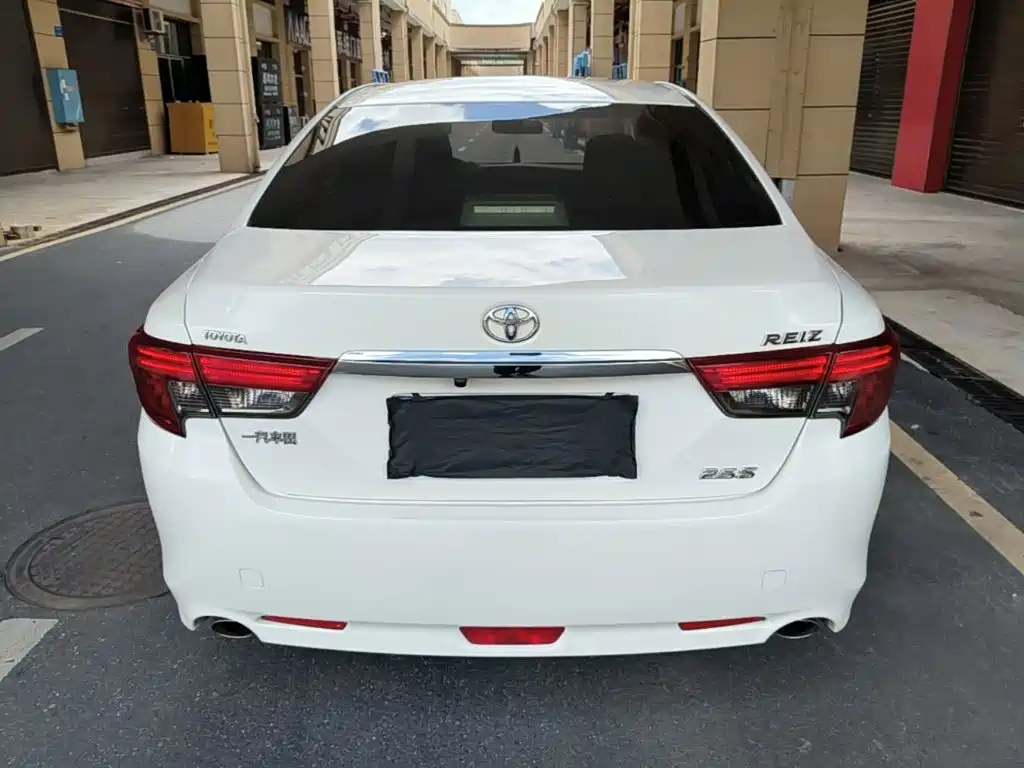 Toyota Reiz 2017