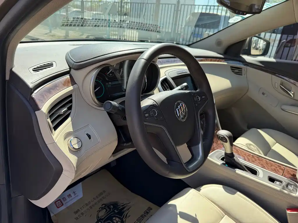 Buick LaCrosse 2014 — фото 11
