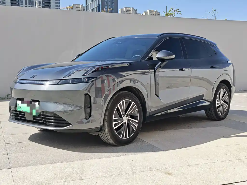Lynk & Co 08 EM-P 2024 — фото 2