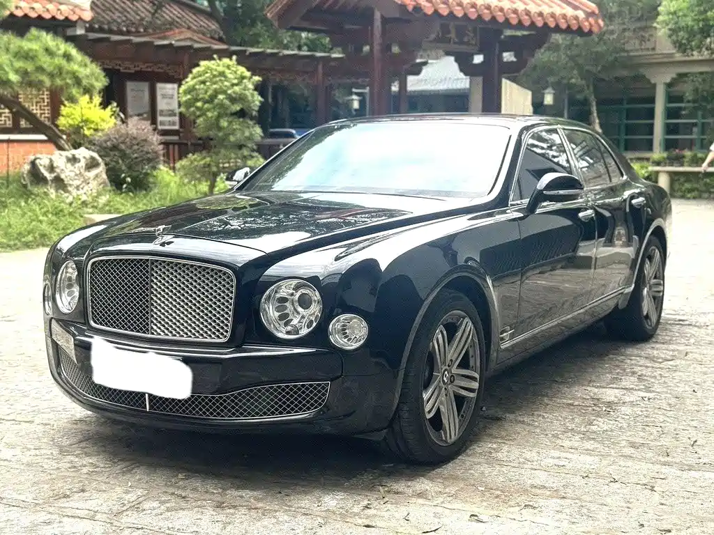 Bentley Mulsanne 2015 — фото 13
