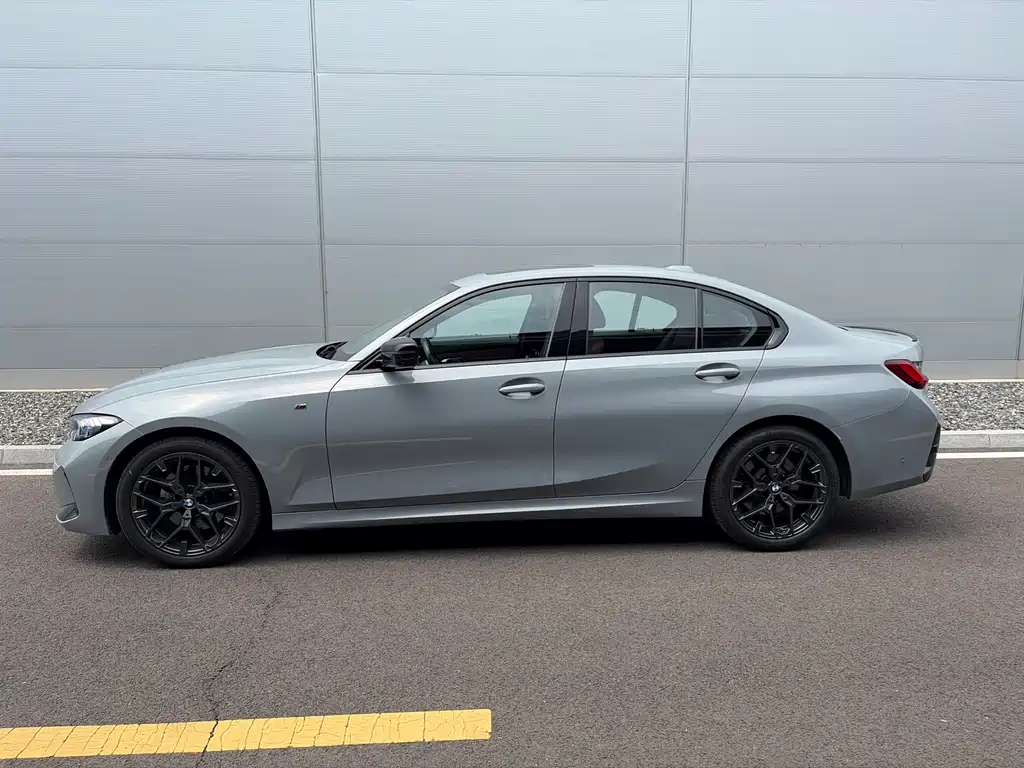BMW 3 Series 2024