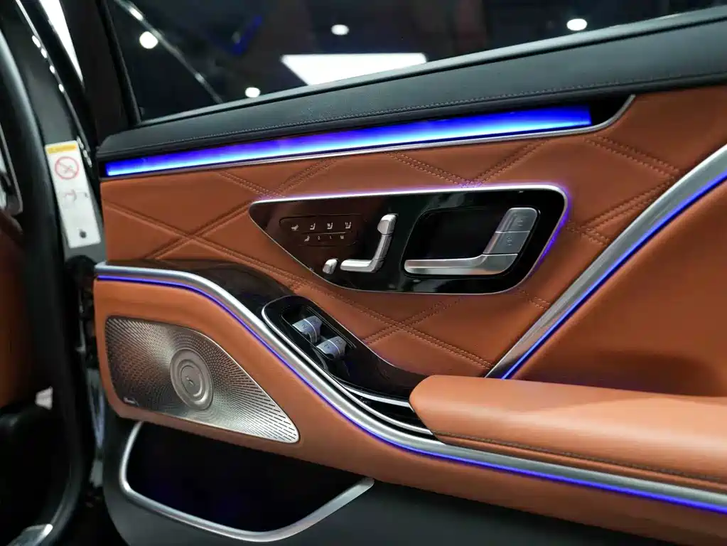 Mercedes-Benz Maybach S-Class 2023 — фото 11