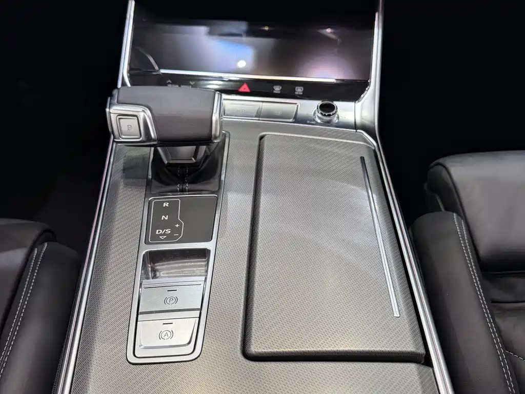 Audi A7 2023 — фото 10