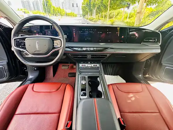 Lincoln Z 2024