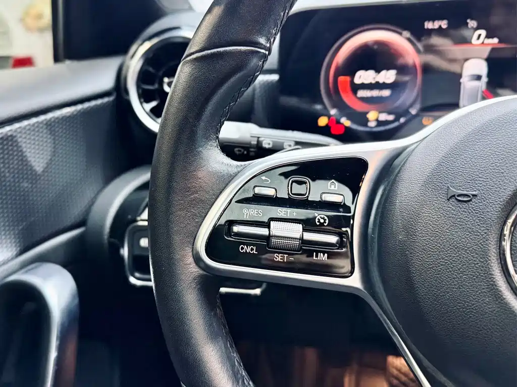 Mercedes-Benz A-Class 2021 — фото 18