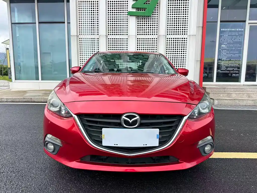 Mazda 3 Axela 2016 — фото 21