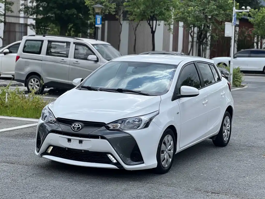 Toyota Yaris L 2017