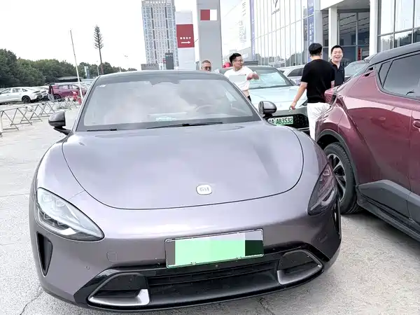 Xiaomi SU7 2024