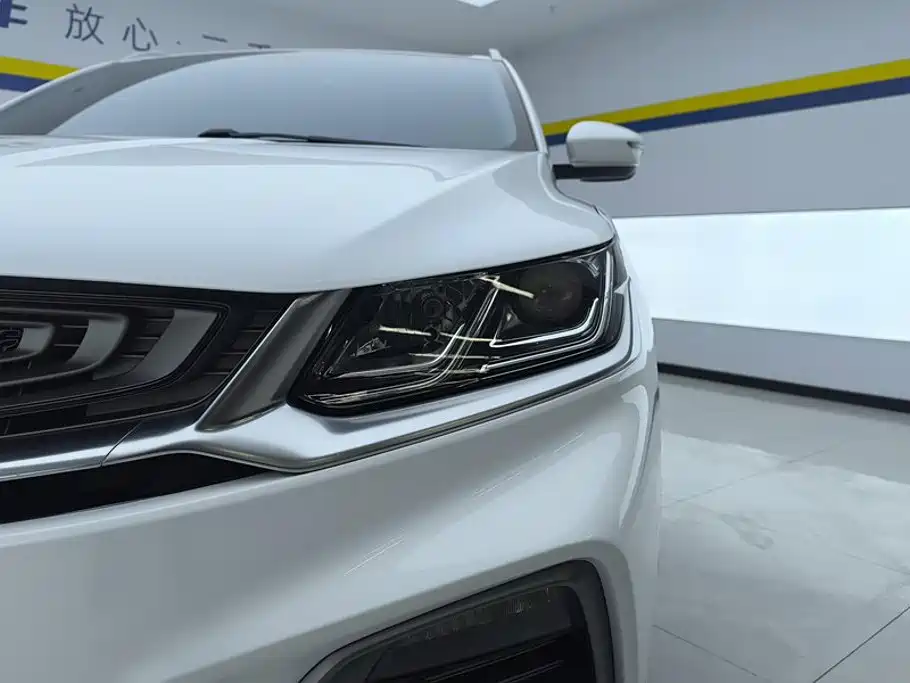 Geely Binyue 2021
