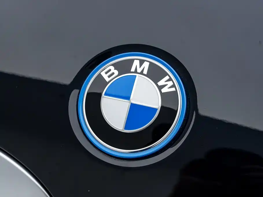 BMW iX3 2023 — фото 11
