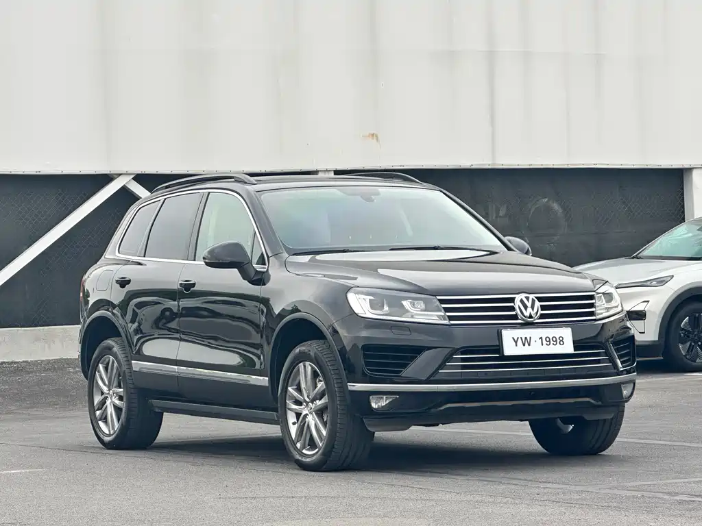 Volkswagen Touareg 2017 — фото 2