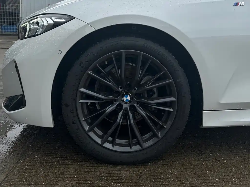 BMW 3 Series 2024
