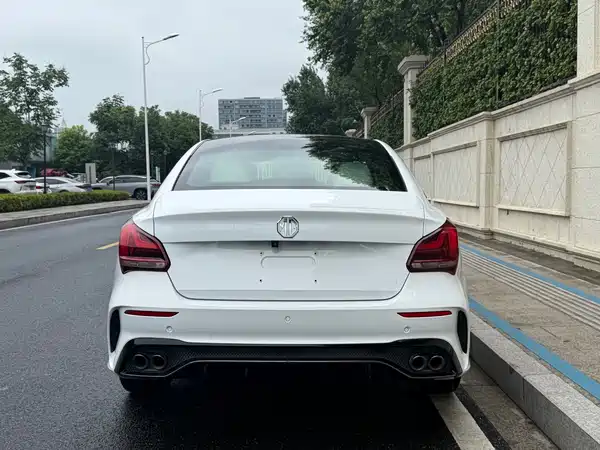 MG MG5 Scorpio 2022