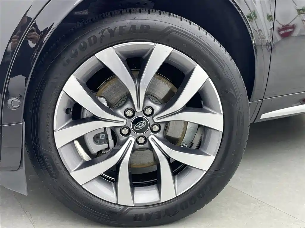 Land Rover Discovery Sport 2024 — фото 25
