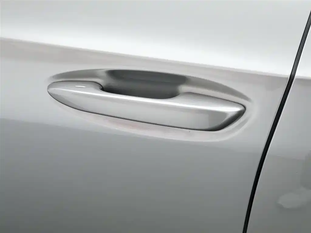 Lexus ES 2023 — фото 18