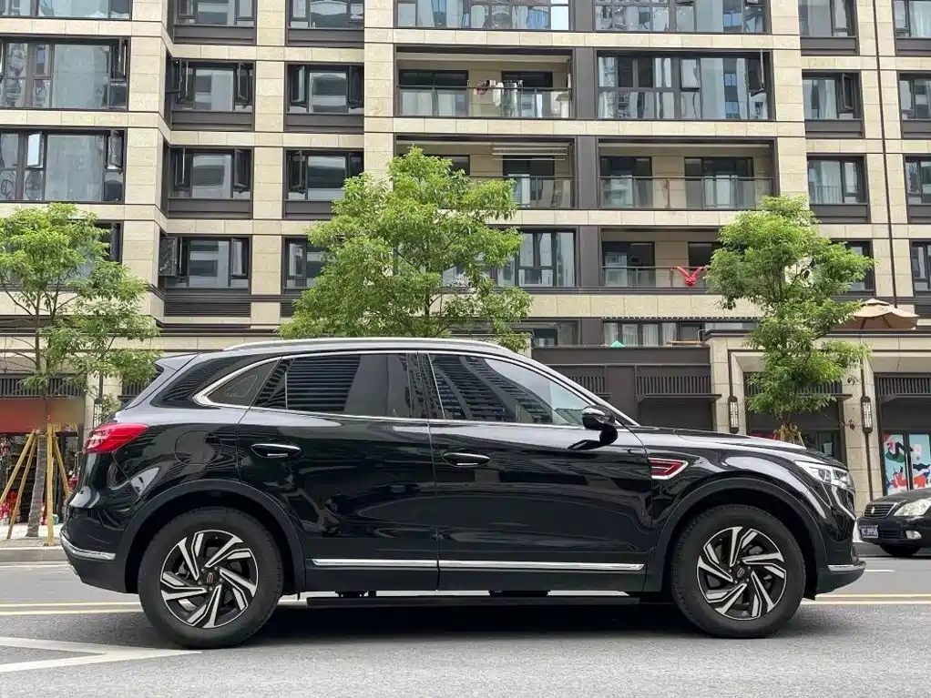 Hongqi HS5 2022 — фото 23