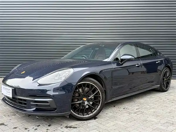 Porsche Panamera 2019