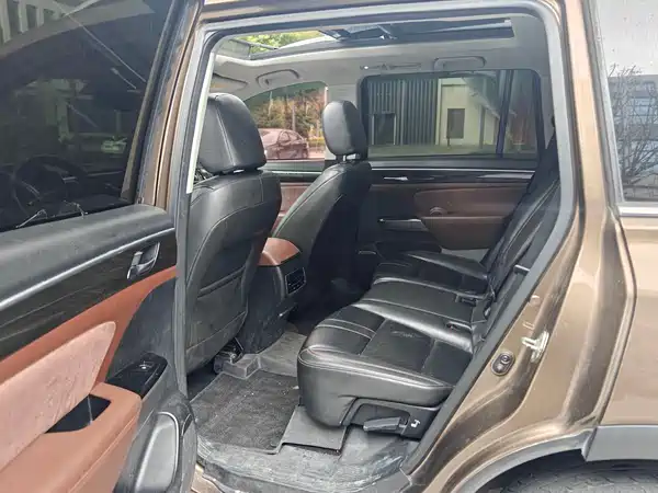 GAC Trumpchi GS8 2018