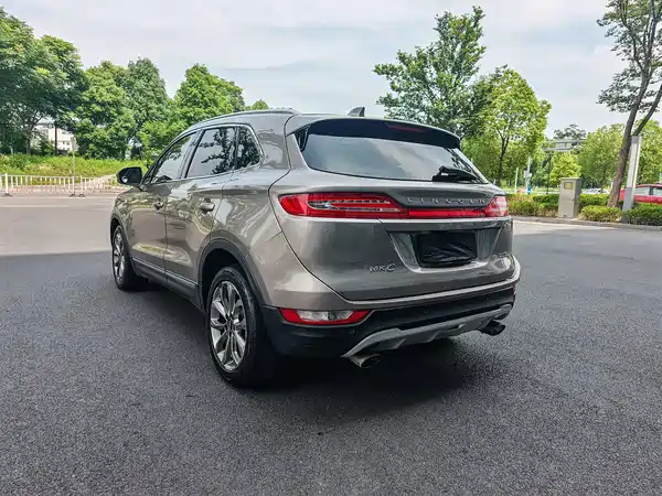 Lincoln MKC 2018