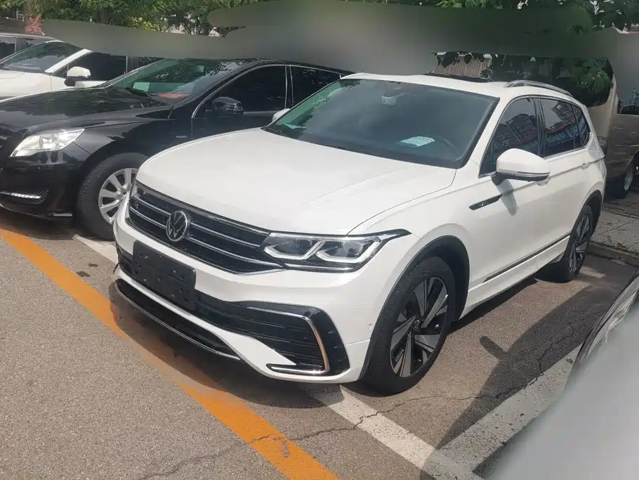 Volkswagen Tiguan L 2023