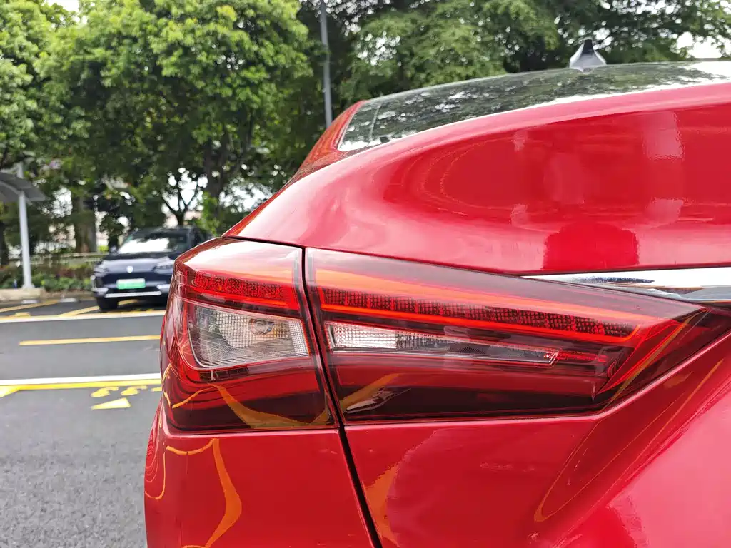 Changan Eado 2019 — фото 18