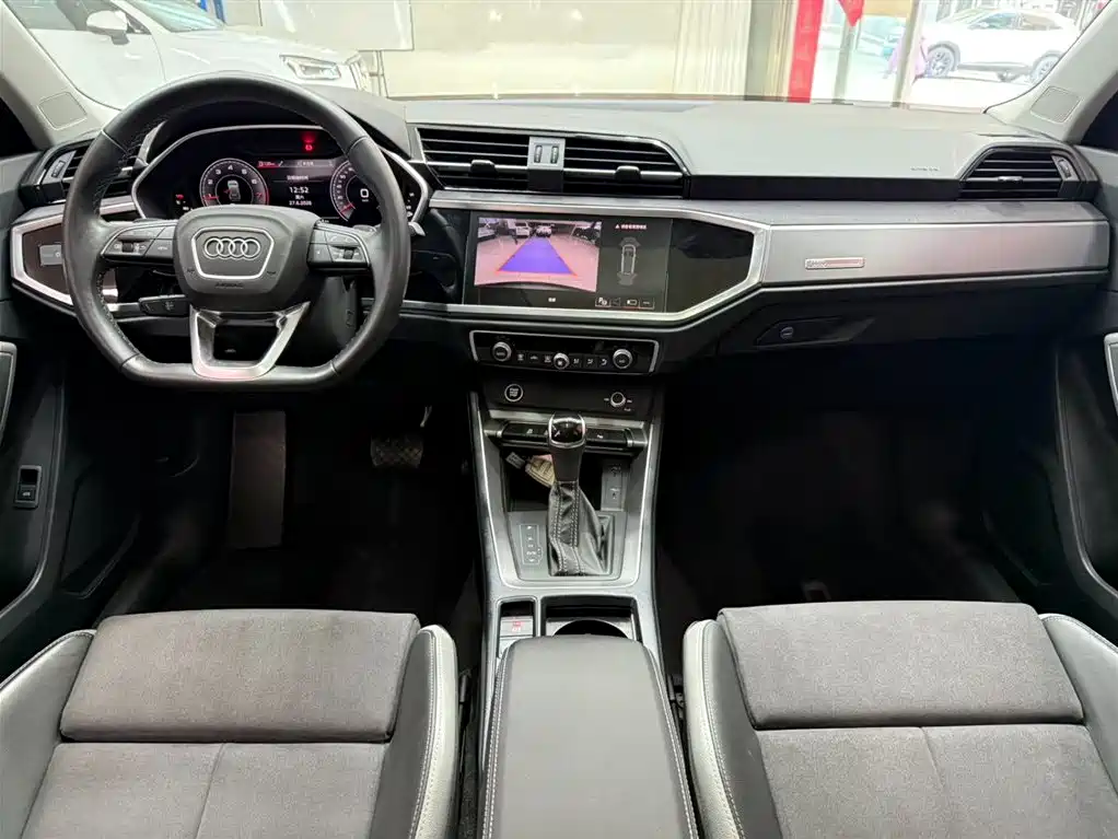 Audi Q3 2023 — фото 20