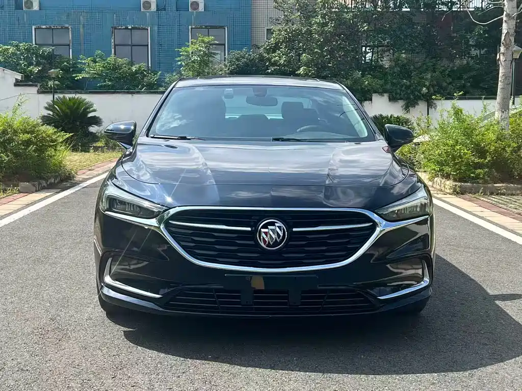 Buick LaCrosse 2023 — фото 2