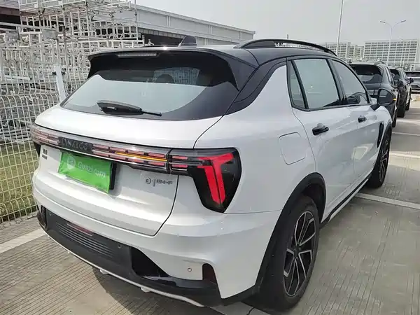 Lynk & Co 01 2023