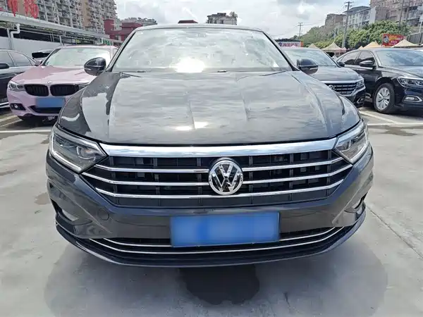 Volkswagen Sagitar 2021