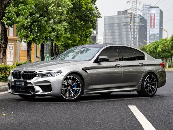 BMW M5 2020