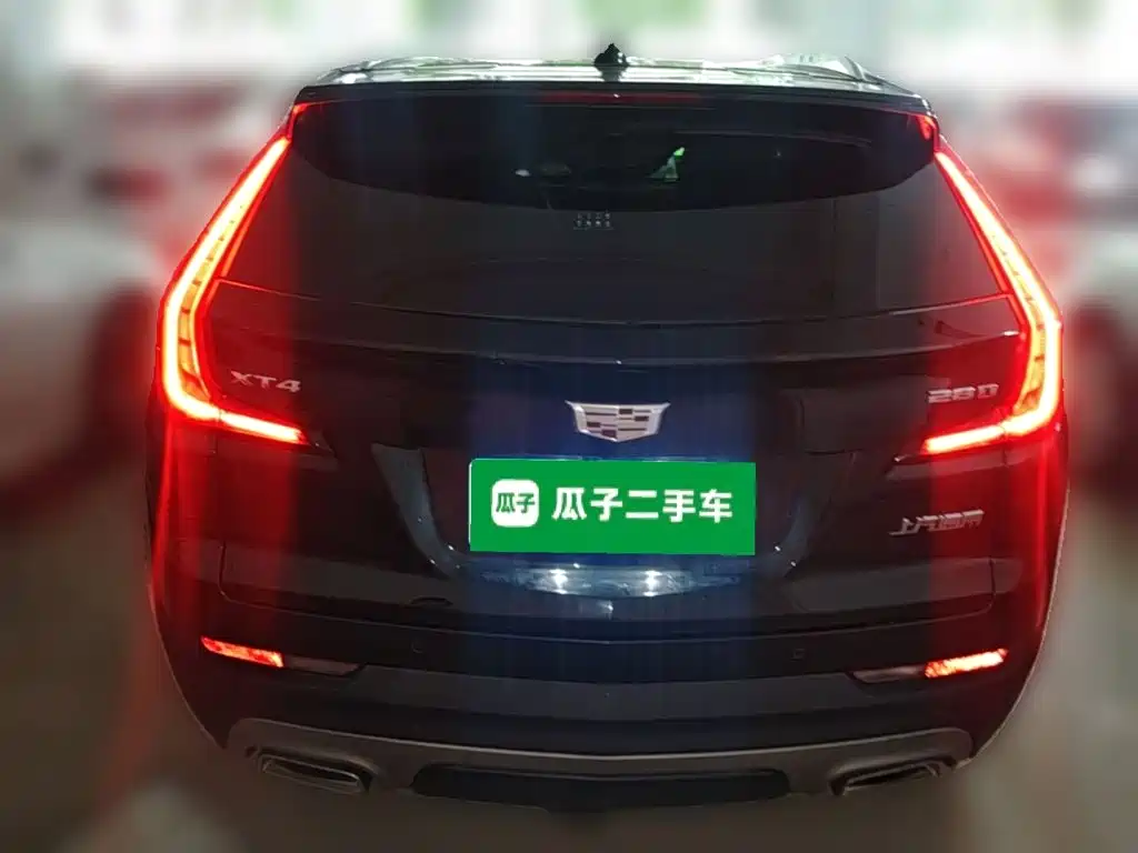 Cadillac XT4 2020 — фото 10