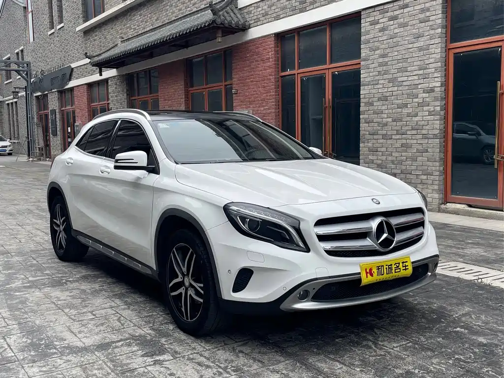 Mercedes-Benz GLA 2016