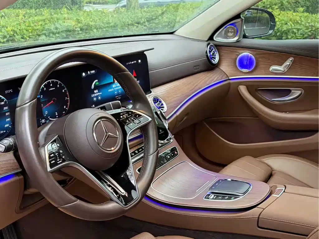 Mercedes-Benz E-Class 2021 — фото 14
