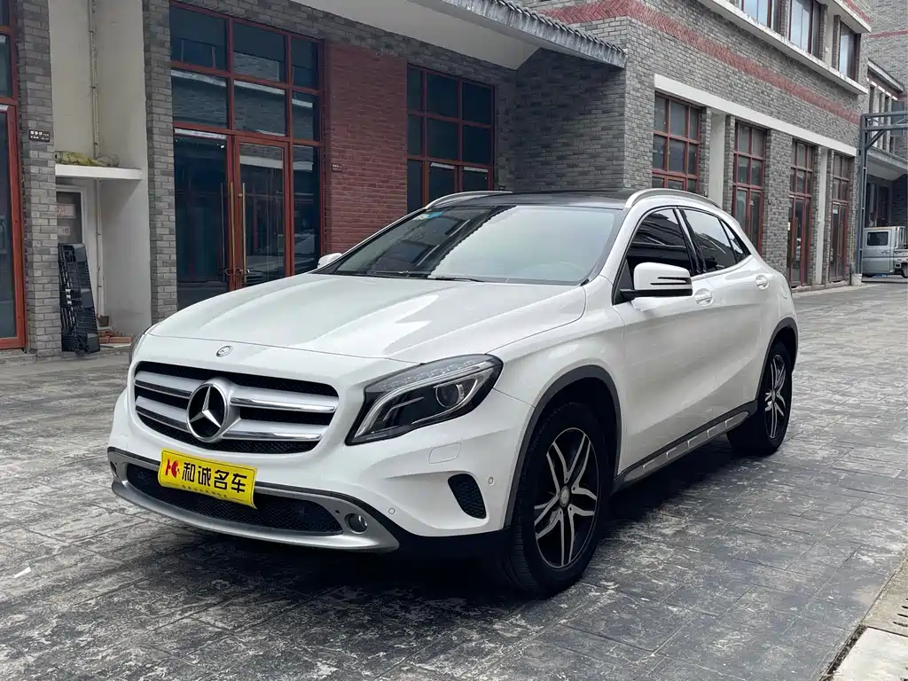 Mercedes-Benz GLA 2016