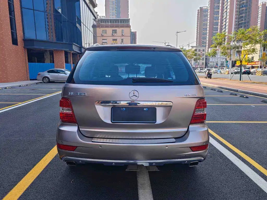 Mercedes-Benz M-Class 2011