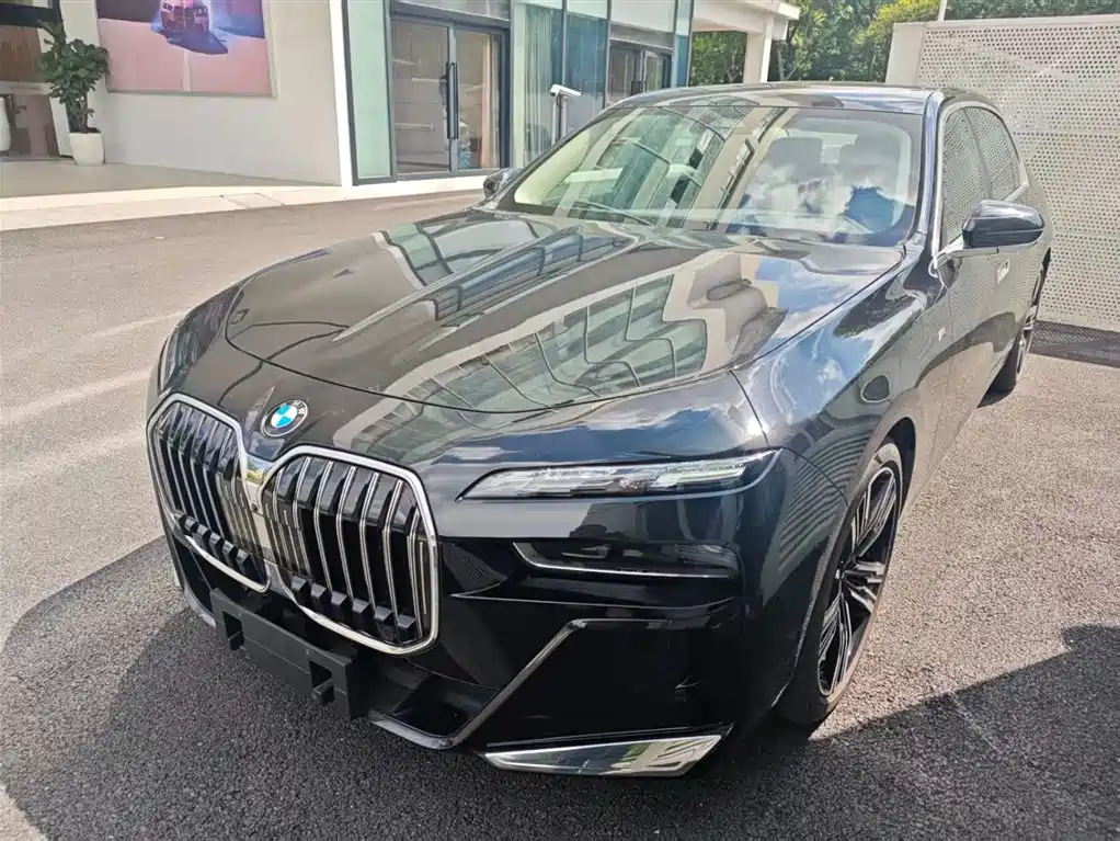 BMW 7 Series 2025
