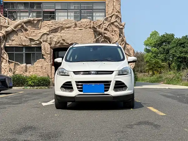 Ford Kuga 2016